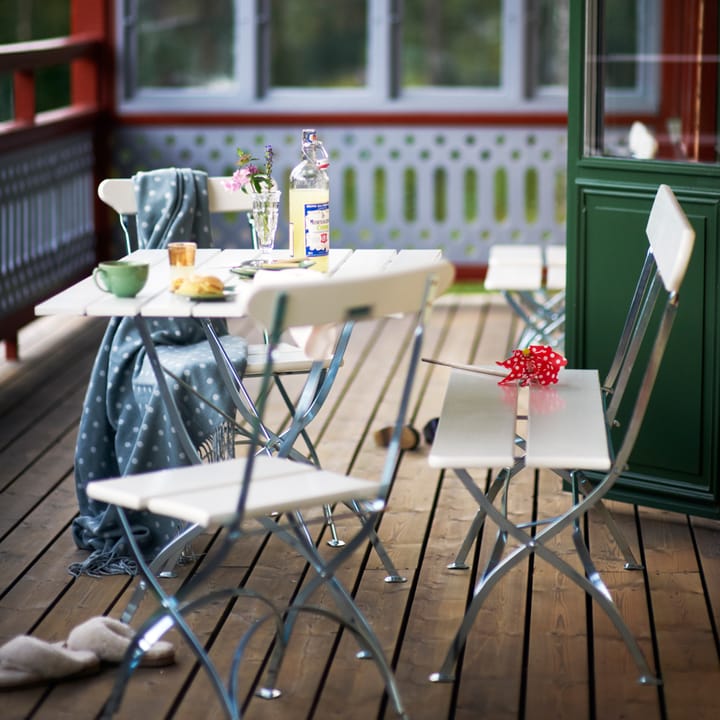 Biergarten-Stuhl, Eiche weiß lackiert, warmverzinkt Grythyttan Stålmöbler
