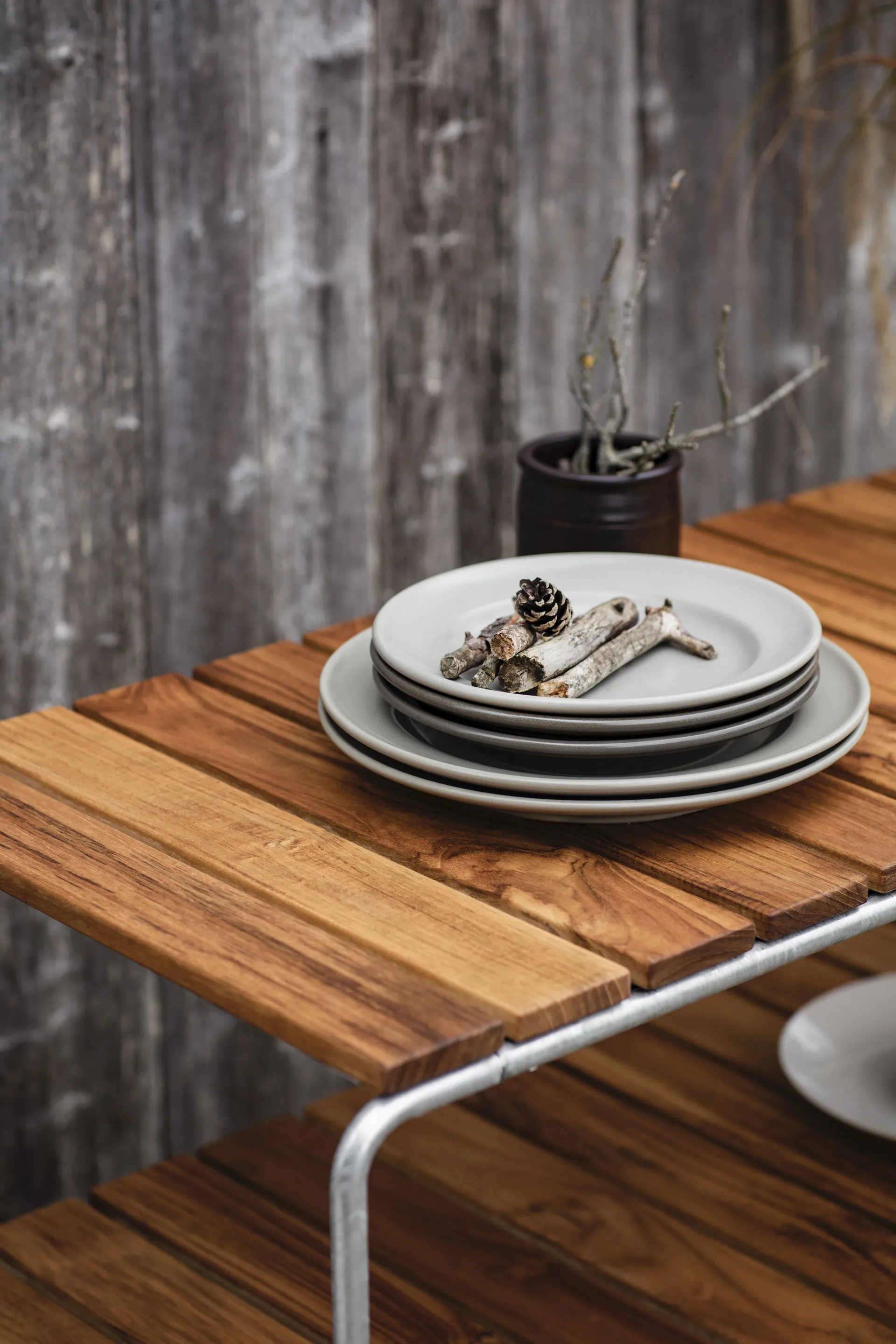 Grythyttan Beistelltisch, Teak-Gestell warmverzinkt Grythyttan Stålmöbler