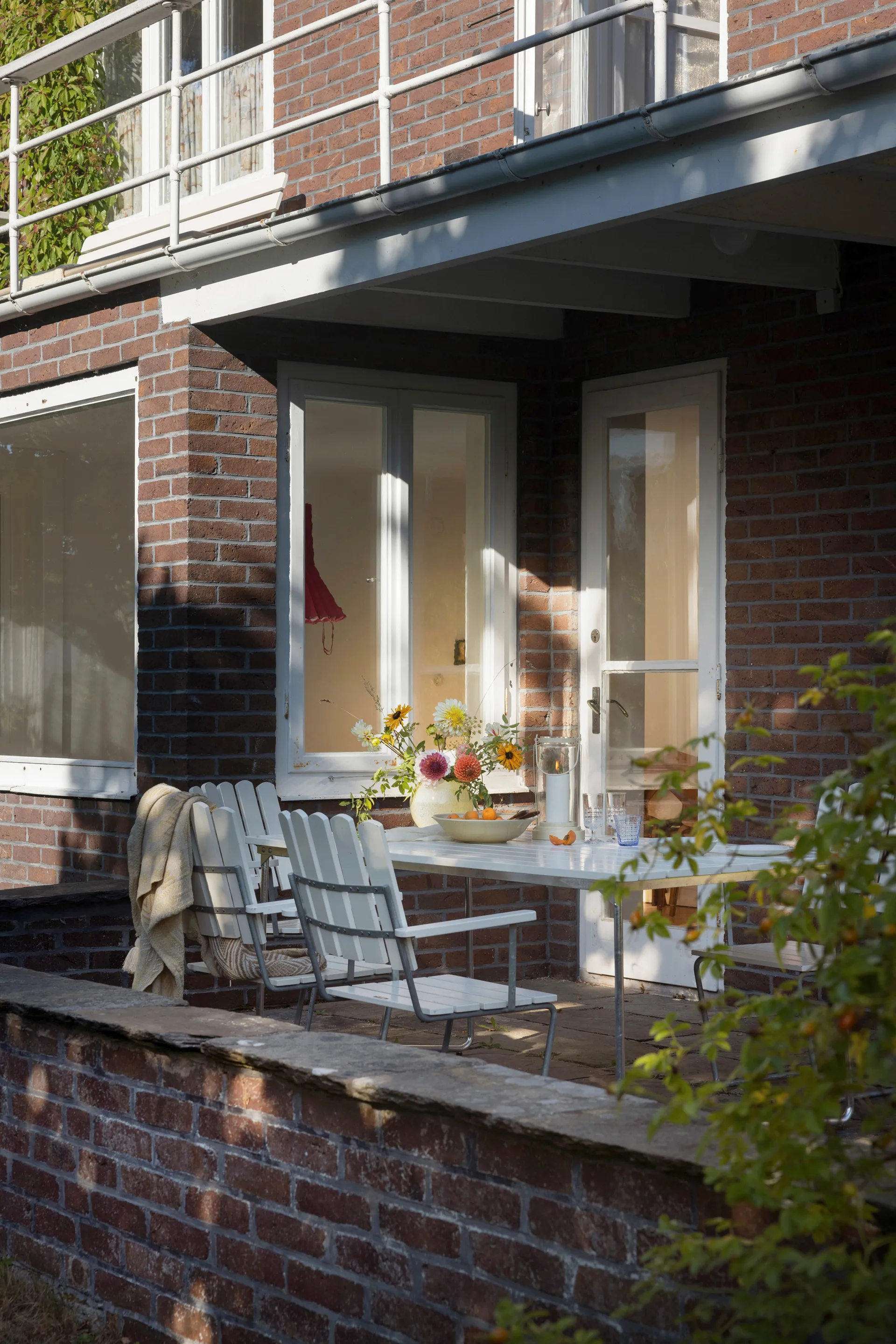 Grythyttan Essgruppe Weiß B31 170 cm + 4 Stück A2 Grythyttan Stålmöbler