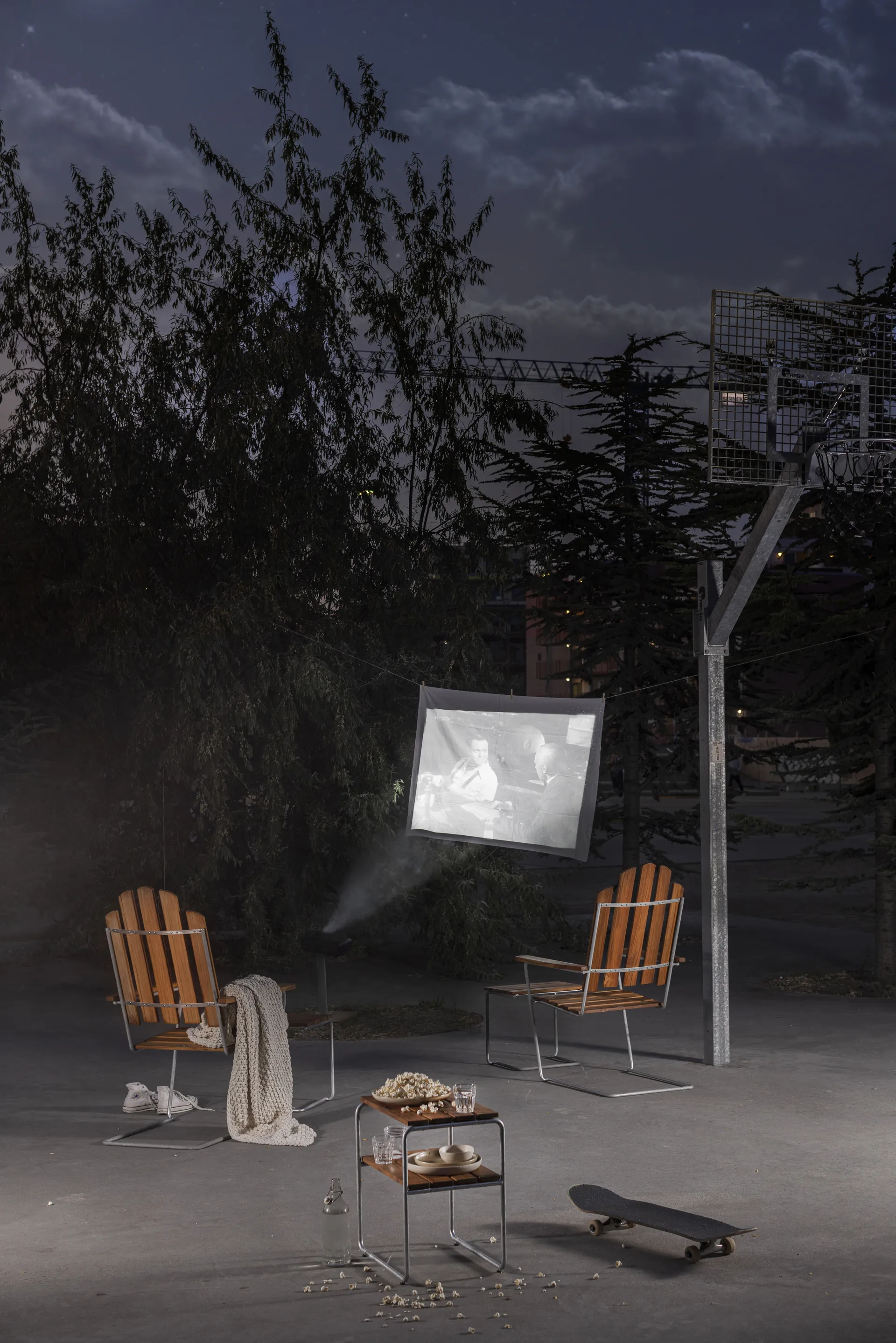 Grythyttan Sideboard, Teak-Gestell warmverzinkt Grythyttan Stålmöbler