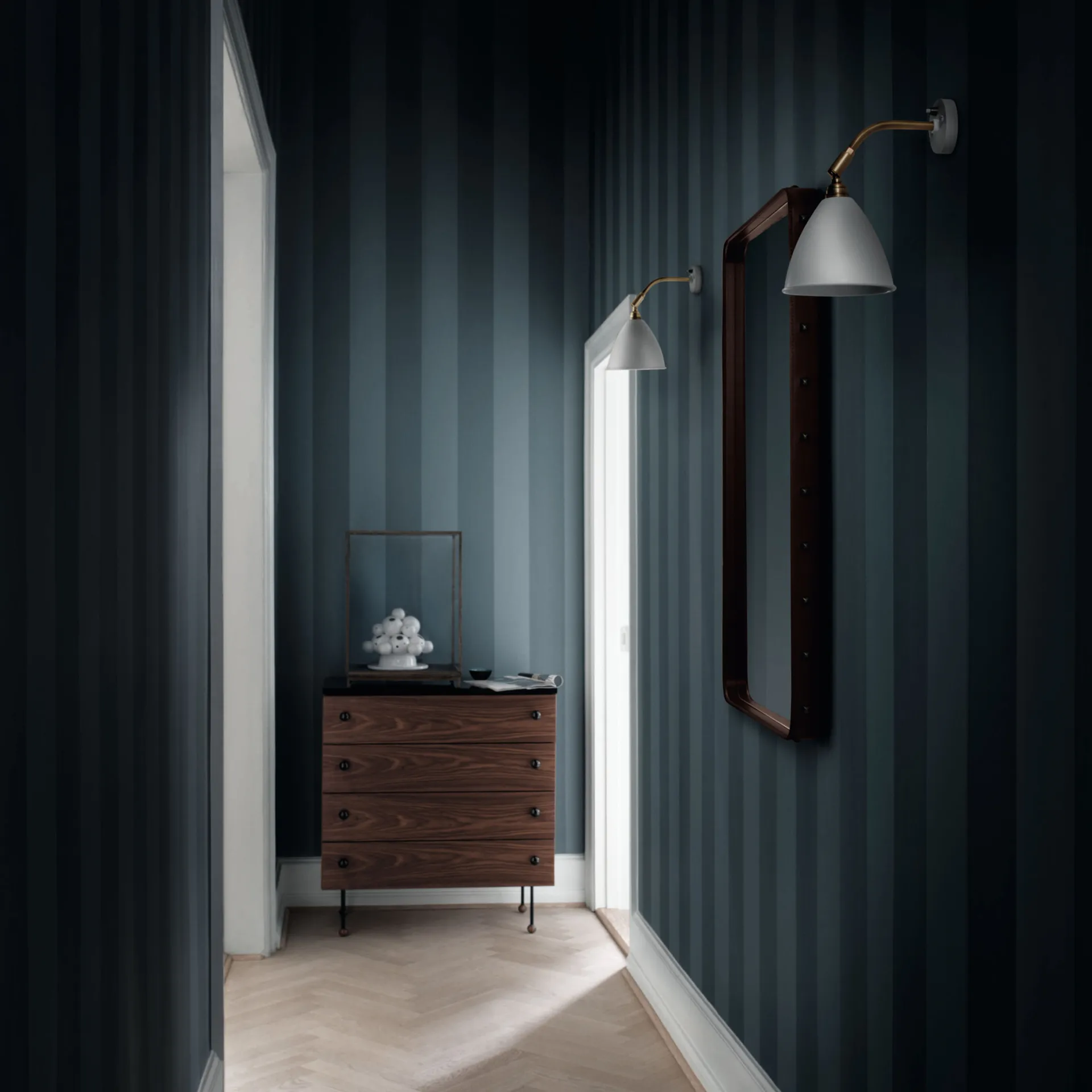 62 Dresser Kommode, American walnut, 6 Schubladen GUBI