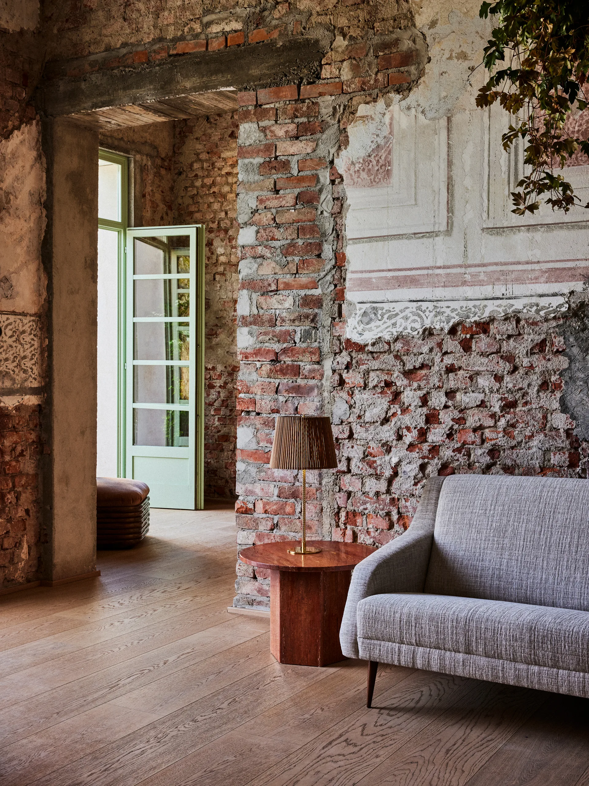 9205 Tischleuchte, Bambus-Messing GUBI