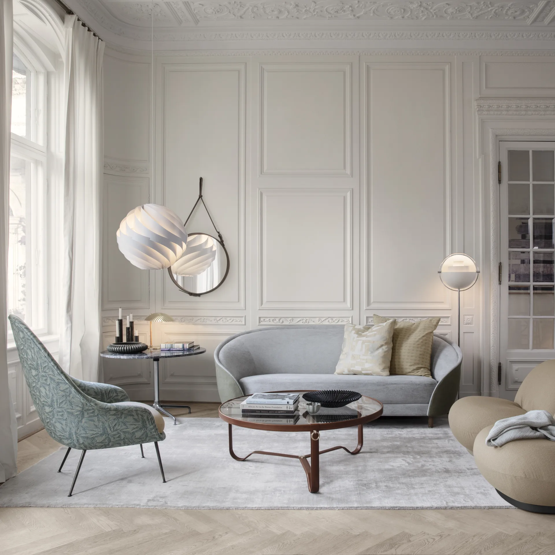 Adnet Couchtisch Ø100cm, Tan GUBI