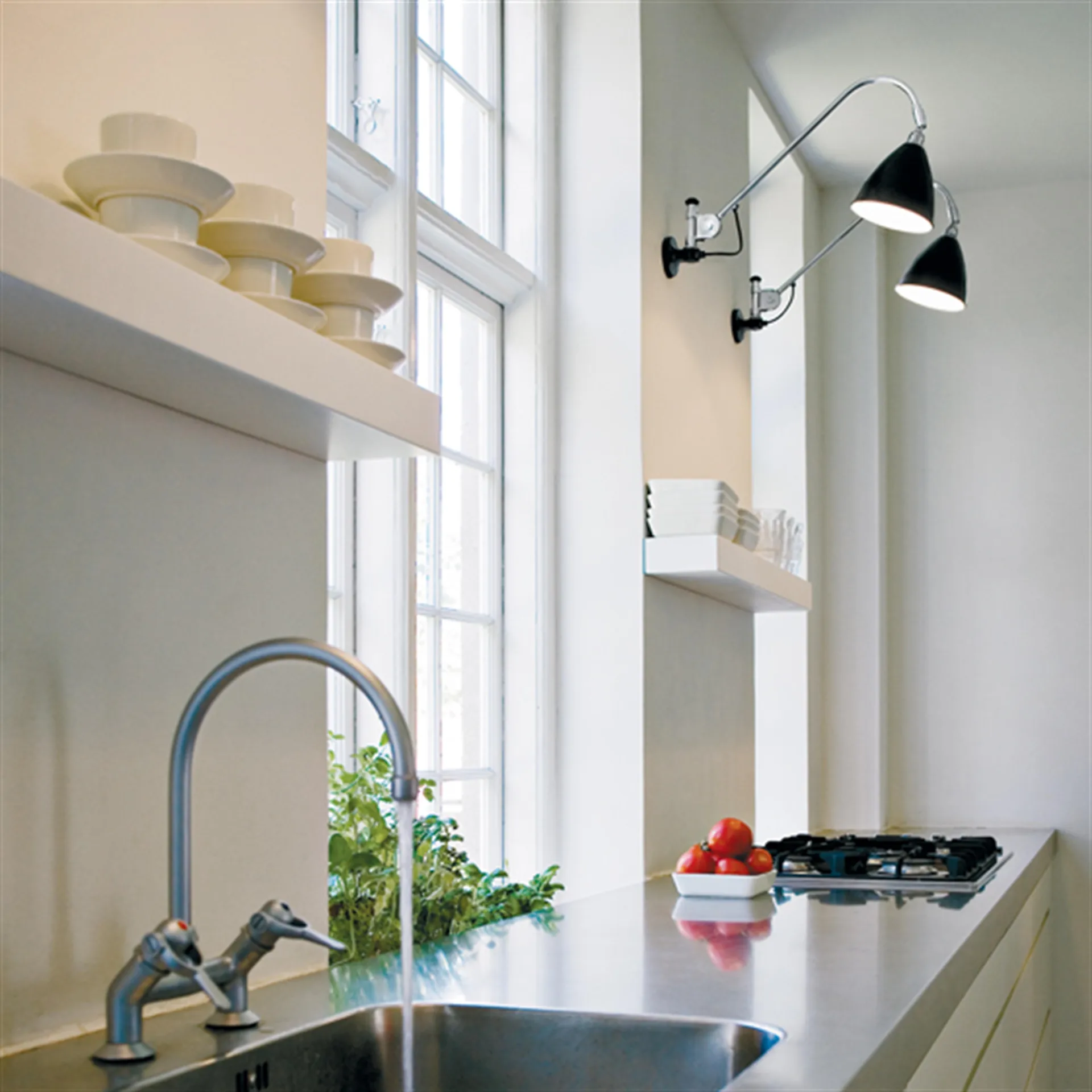 Bestlite BL6 Wandleuchte, Schwarz / Chrom GUBI