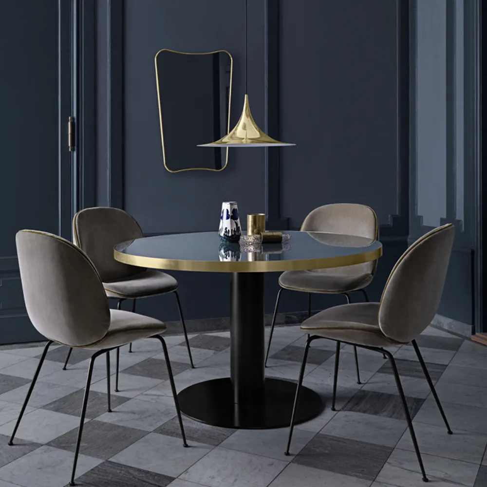 F.A.33 Spiegel, Black brass, groß GUBI