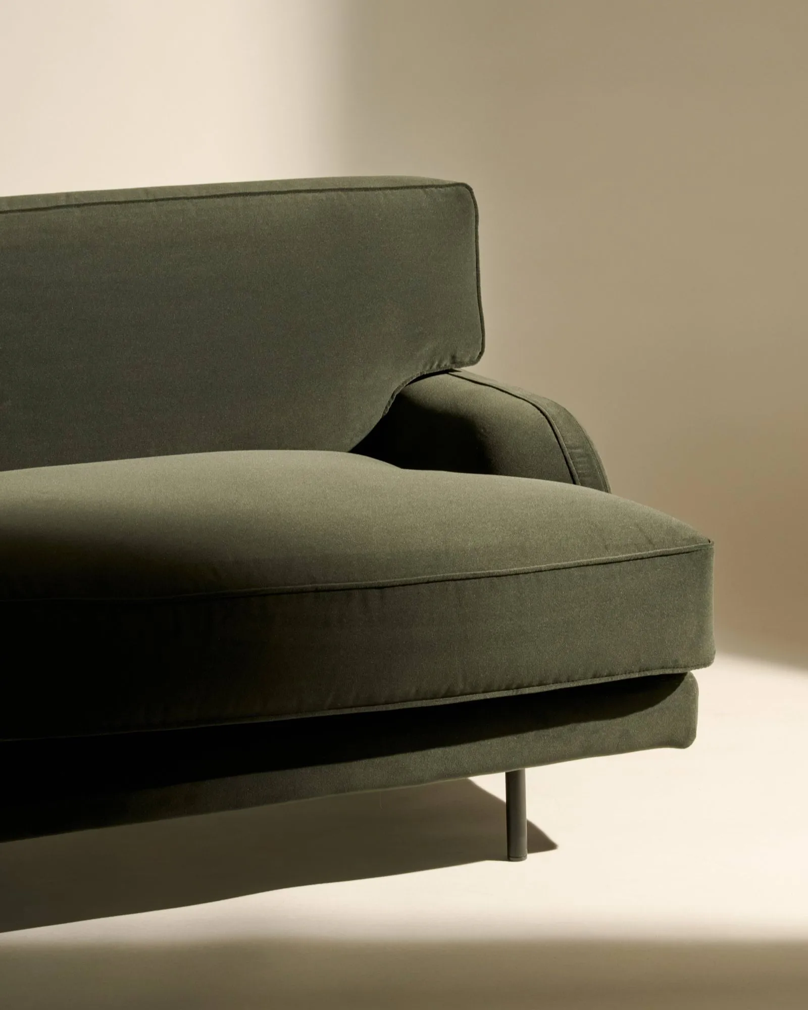 Flaneur Sofa 3-Sitzer, Asator 0984-matt schwarz GUBI
