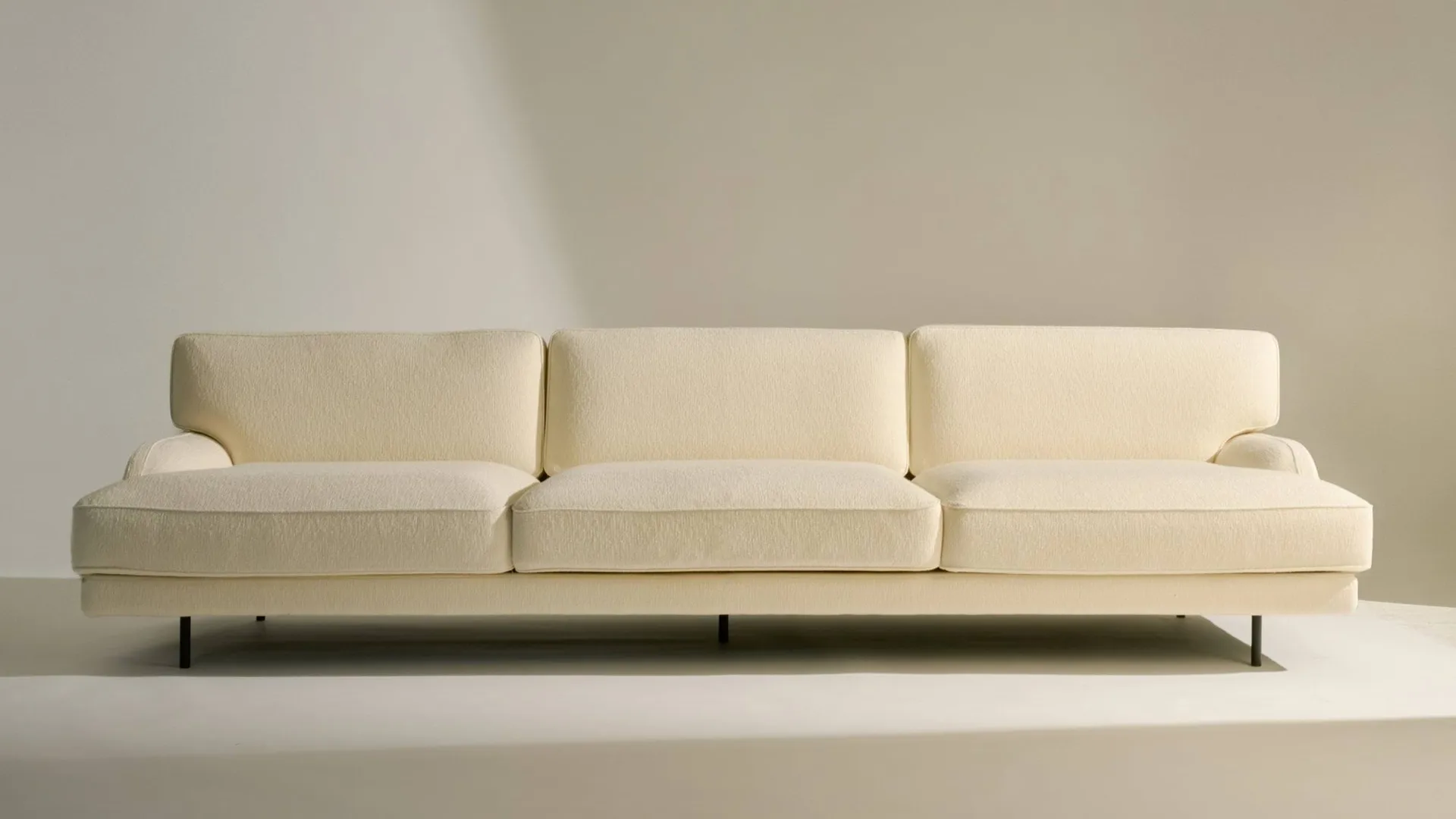 Flaneur Sofa 3-Sitzer, Bouclé-matt Schwarz GUBI