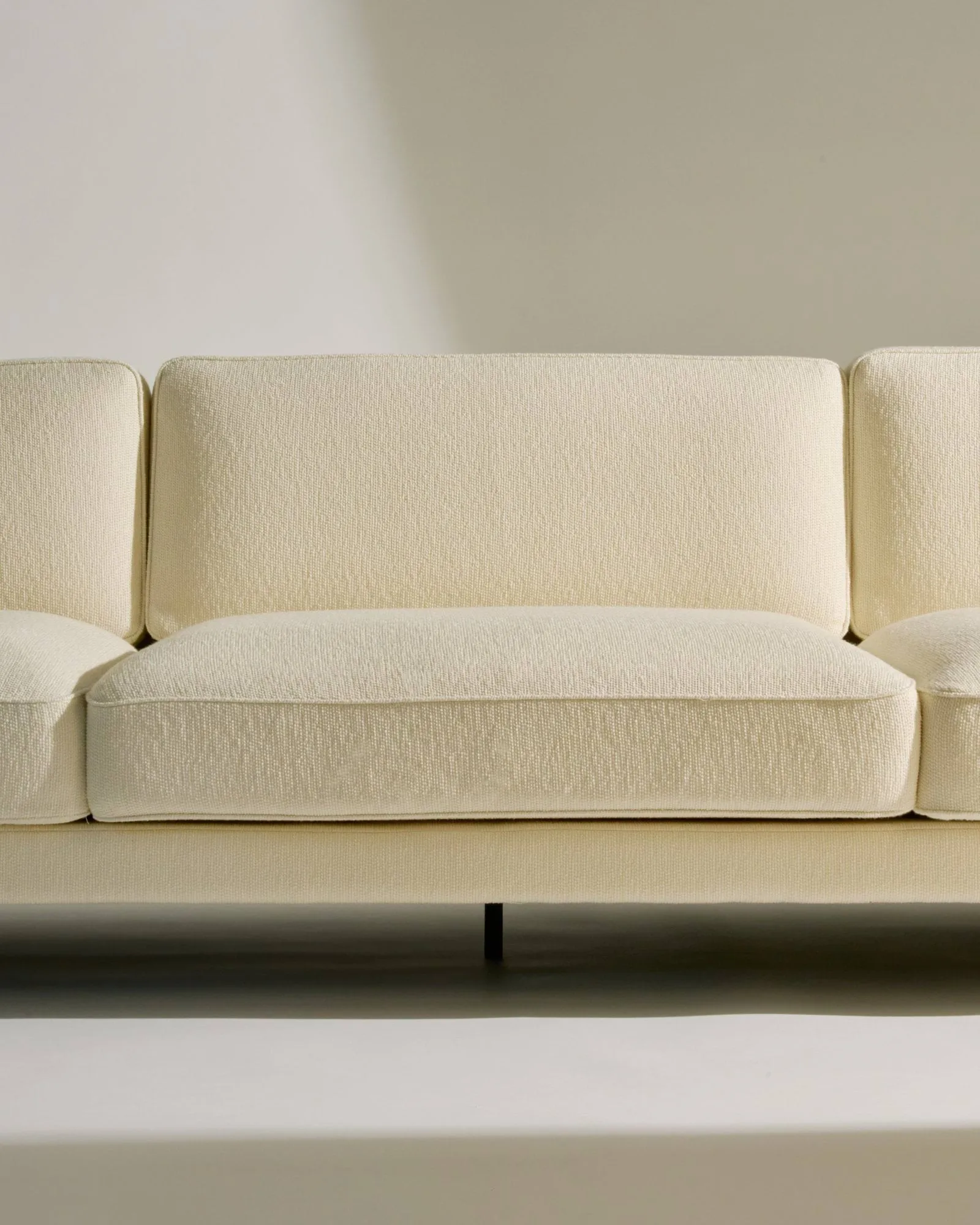 Flaneur Sofa 3-Sitzer, Bouclé-matt Schwarz GUBI