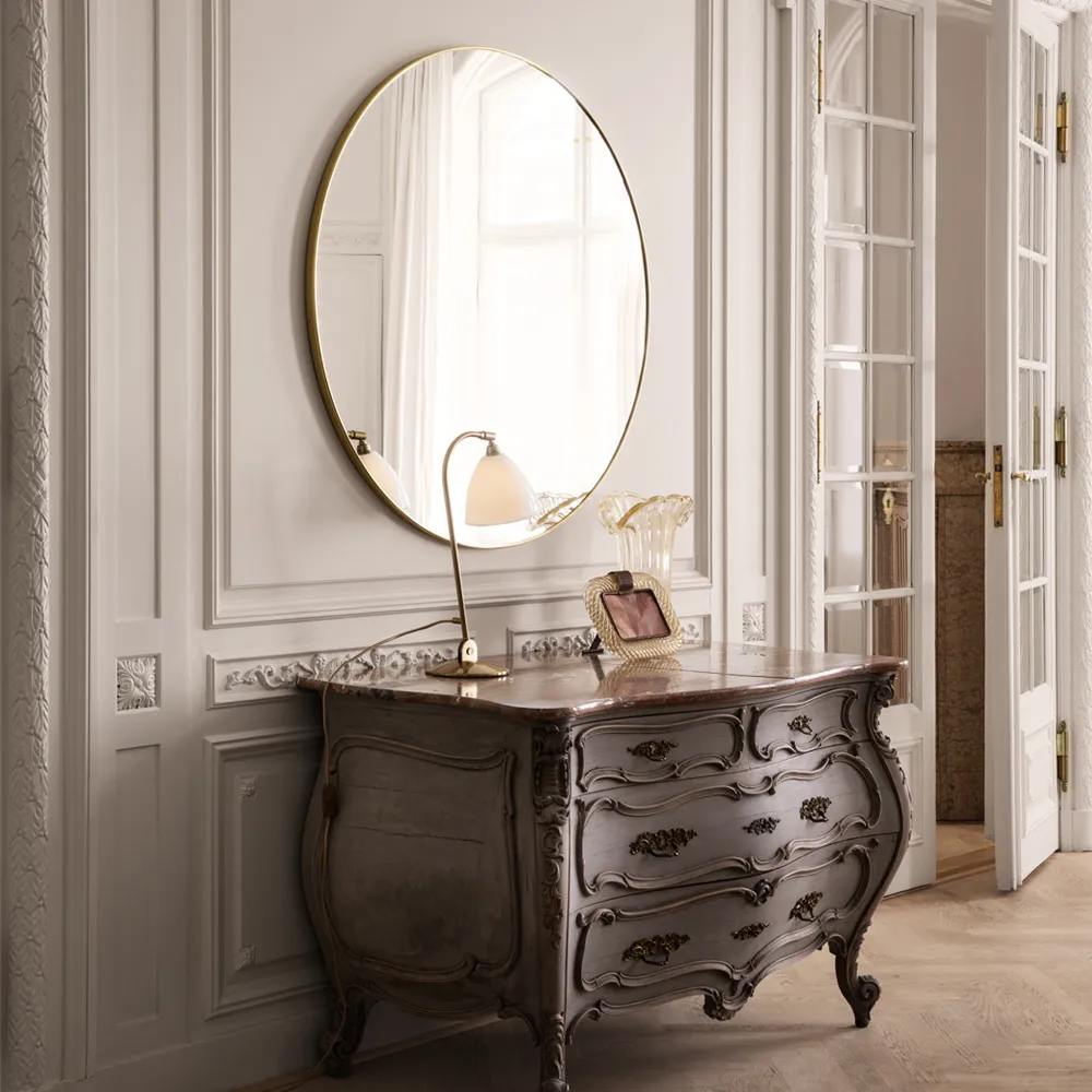 Gubi Spiegel, Polished brass GUBI