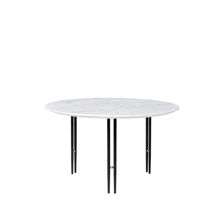 IOI Couchtisch - White carrara marble, ø70, schwarzes Gestell - GUBI