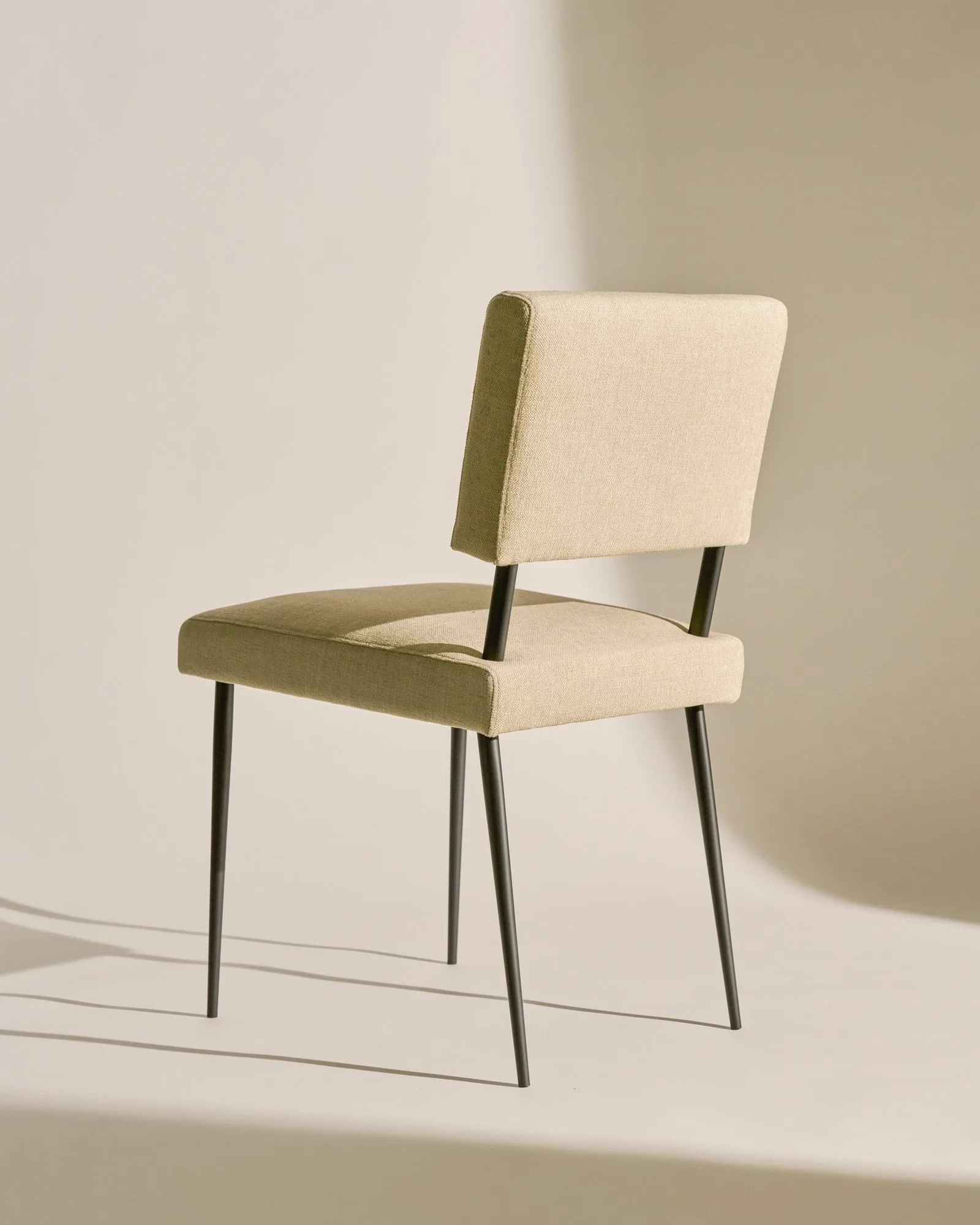 M-Chair Stuhl, Bonito 075-matt Schwarz GUBI
