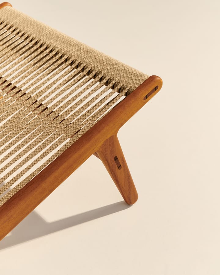 MR01 Initial outdoor lounge chair - Geöltes Irokoholz - Gubi