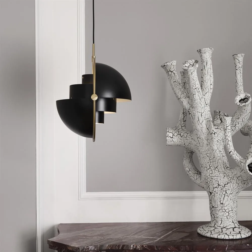 Multi-Lite Pendelleuchte, Messing-kohlschwarz GUBI