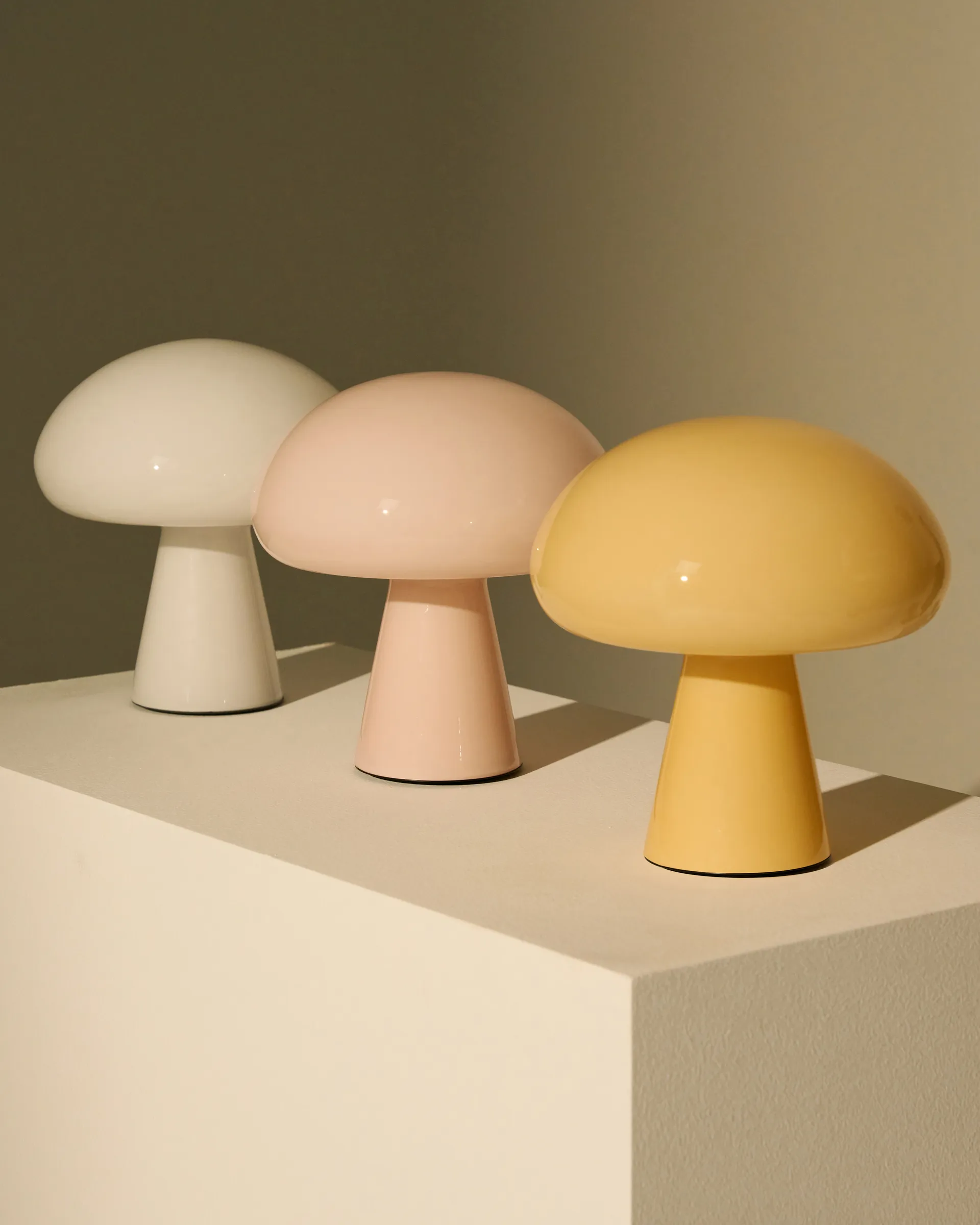 Obello Tischleuchte, Mellow yellow GUBI