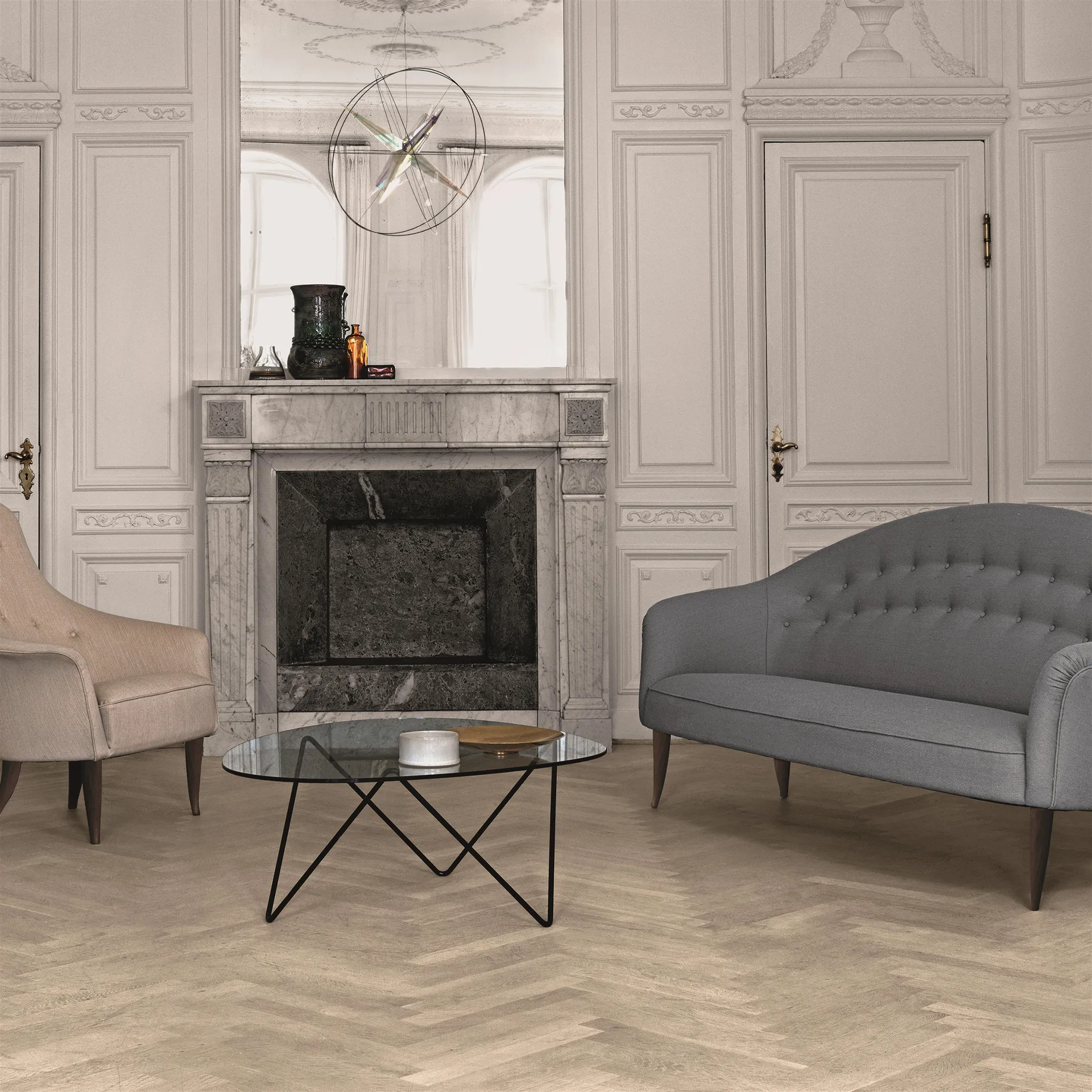 Pedrera Beistelltisch, Schwarze Beine GUBI