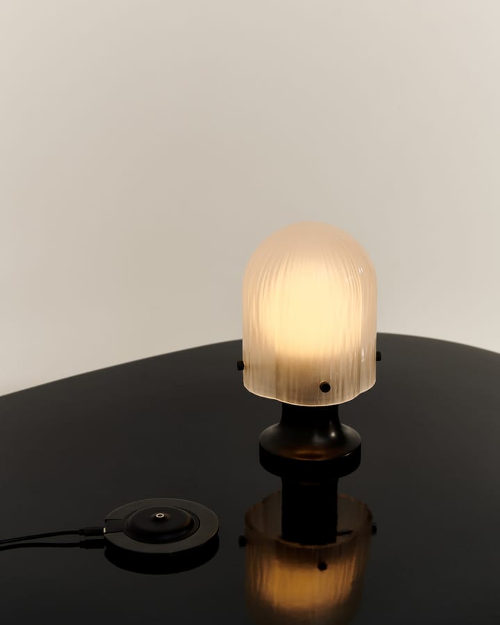 Seine Portable Lamp Tischleuchte - Antique brass-white - Gubi