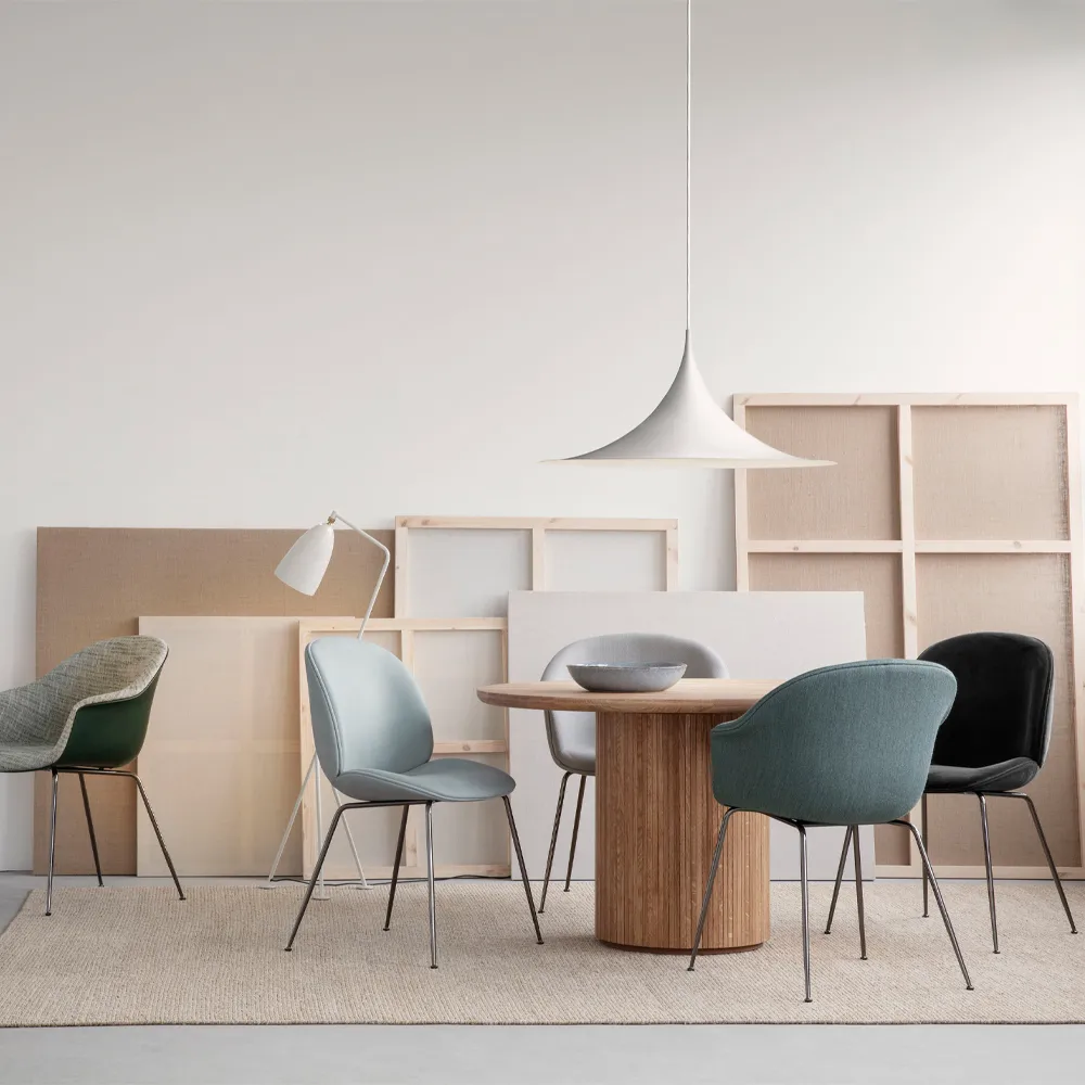 Semi Ø90 Pendelleuchte, White semi matt GUBI