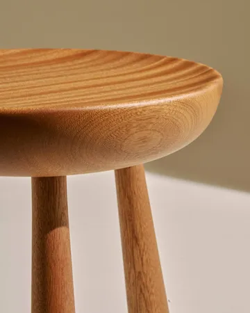 Totto Hocker - Lackiertes Sapeli, Ø31x32,6 cm - GUBI