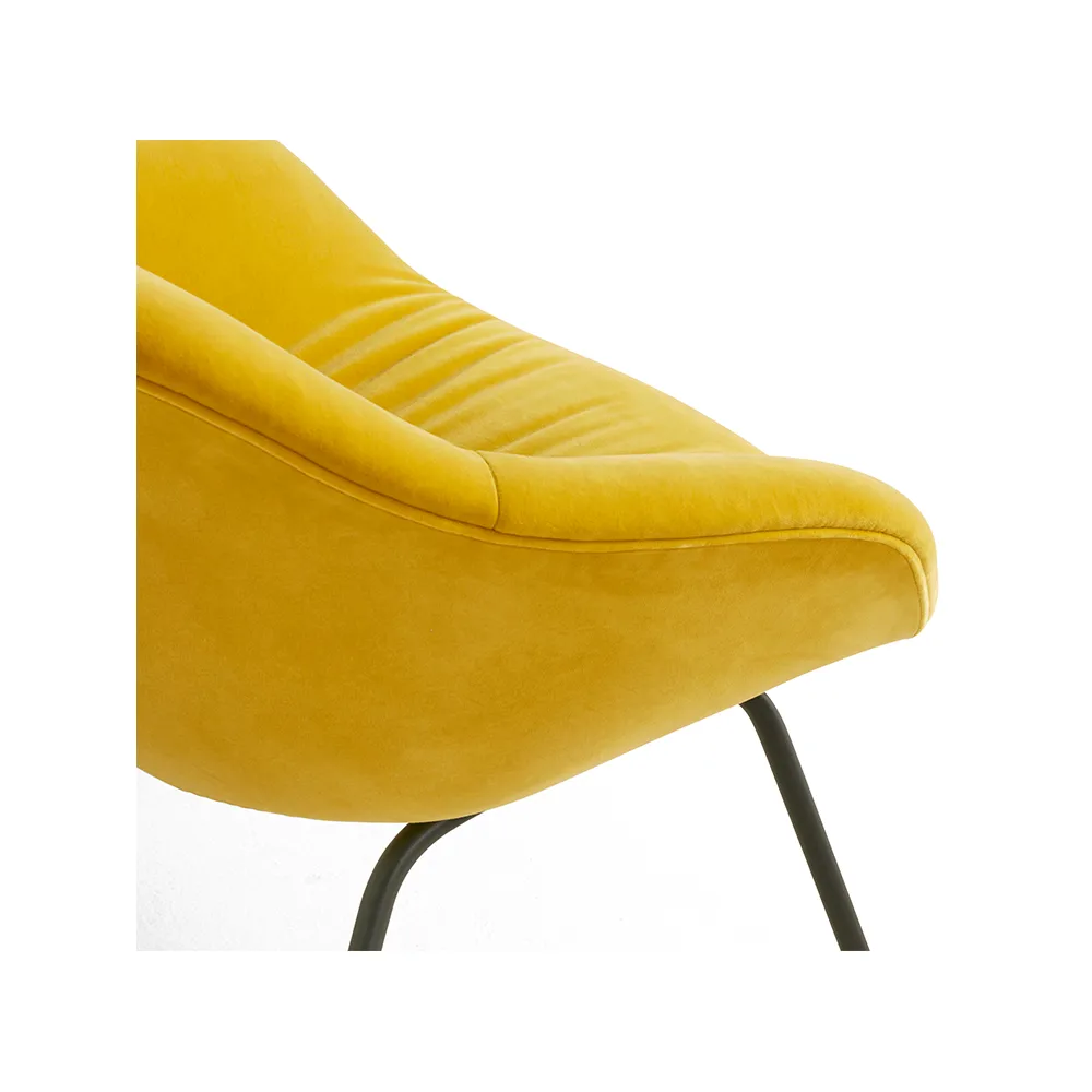 About a Lounge 87 Soft Sessel, Lola yellow-schwarzes Stahlgestell HAY