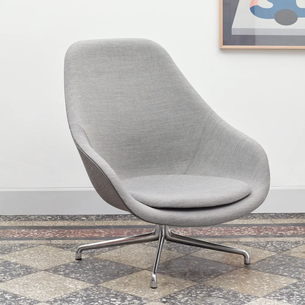 About a Lounge 91 Loungesessel, Light grey-poliertes Aluminium HAY