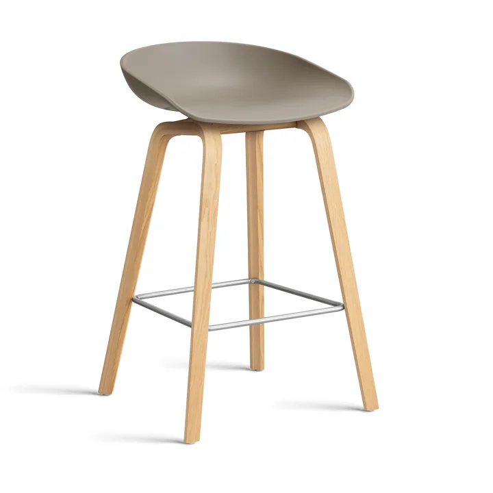 About a Stool 32 Low Barhocker lackiertes Eichengestell 2.0 - Khaki-Edelstahlstütze - HAY