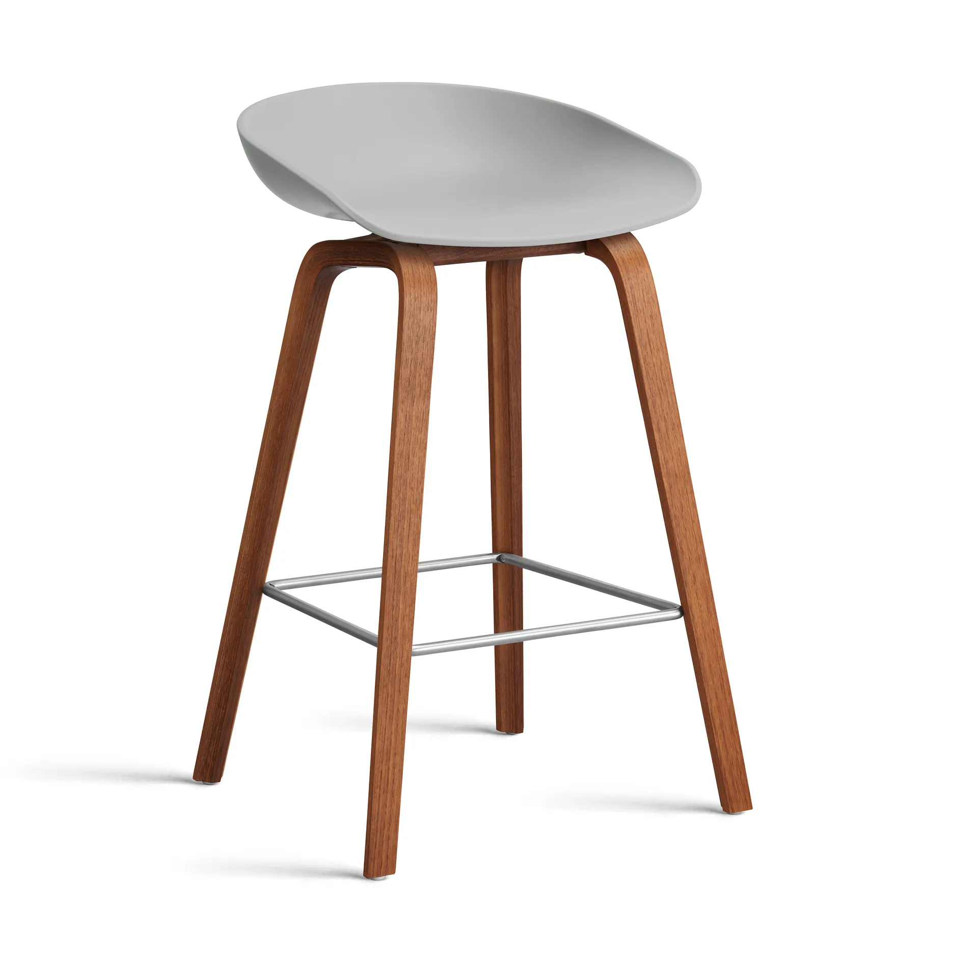 About a Stool 32 Low Barhocker Walnussgestell 2.0, Concrete grey-Edelstahlstütze HAY