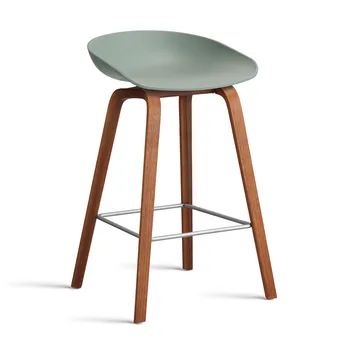 About a Stool 32 Low Barhocker Walnussgestell 2.0 - Fall green-Edelstahlstütze - HAY
