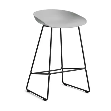 About a Stool 38 Low Barhocker 2.0 - Concrete grey-schwarzes Stahlgestell - HAY