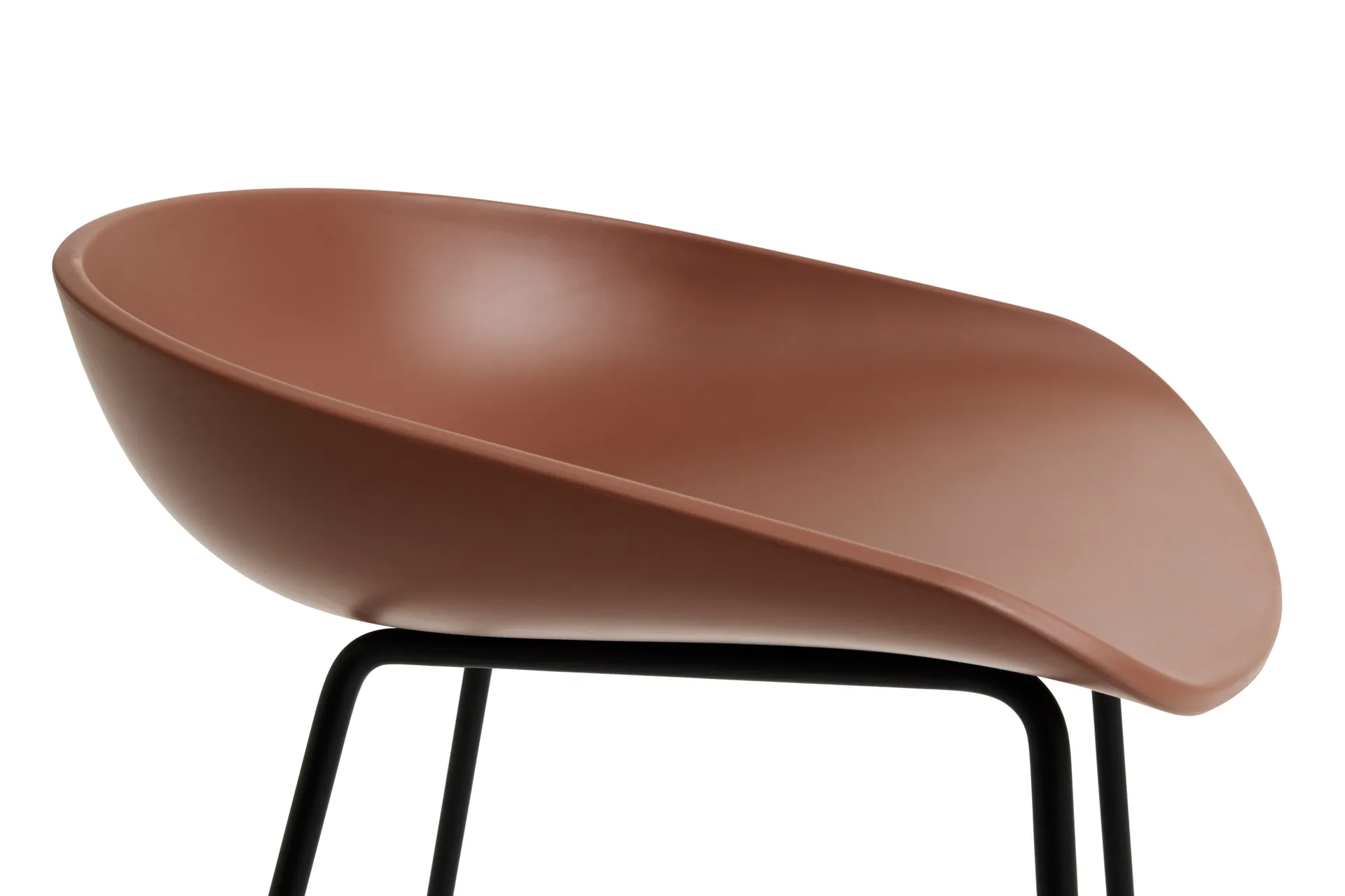 About a Stool 38 Low Barhocker 2.0, Soft brick-schwarzes Stahlgestell HAY