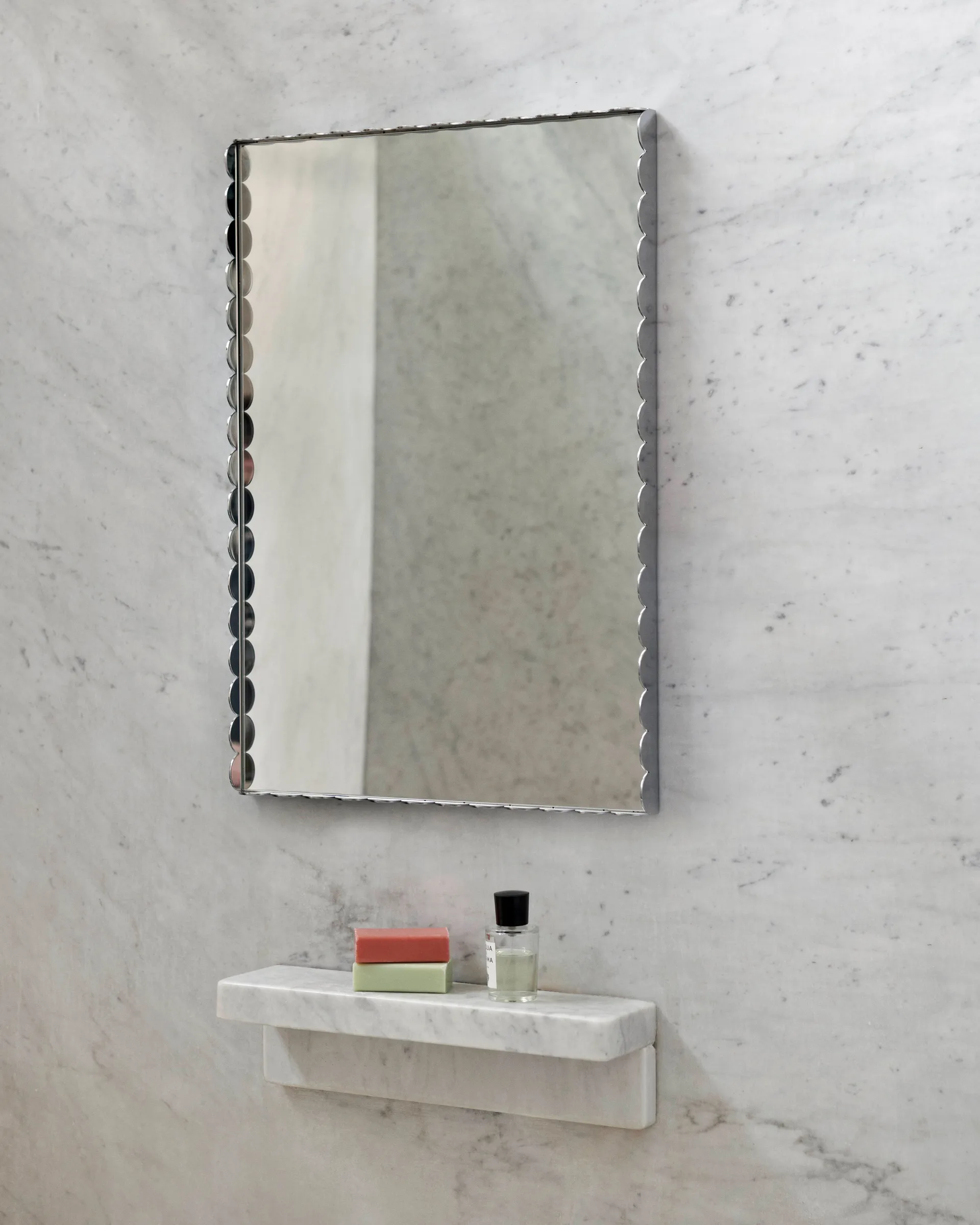Arcs Mirror Rectangle S Spiegel 43,5 x 61,5cm, Edelstahl HAY