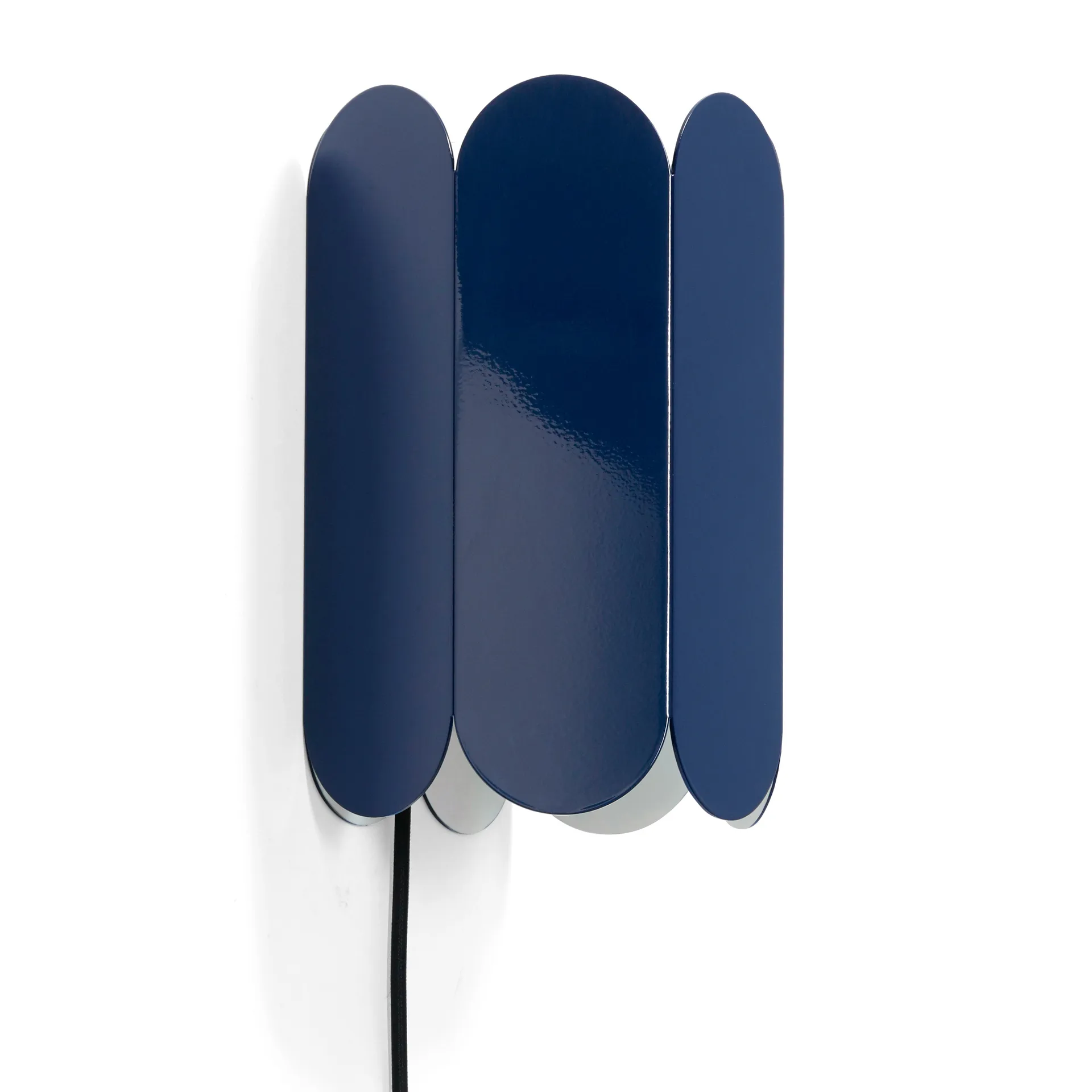 Arcs wall switch Wandleuchte, Cobalt blue HAY