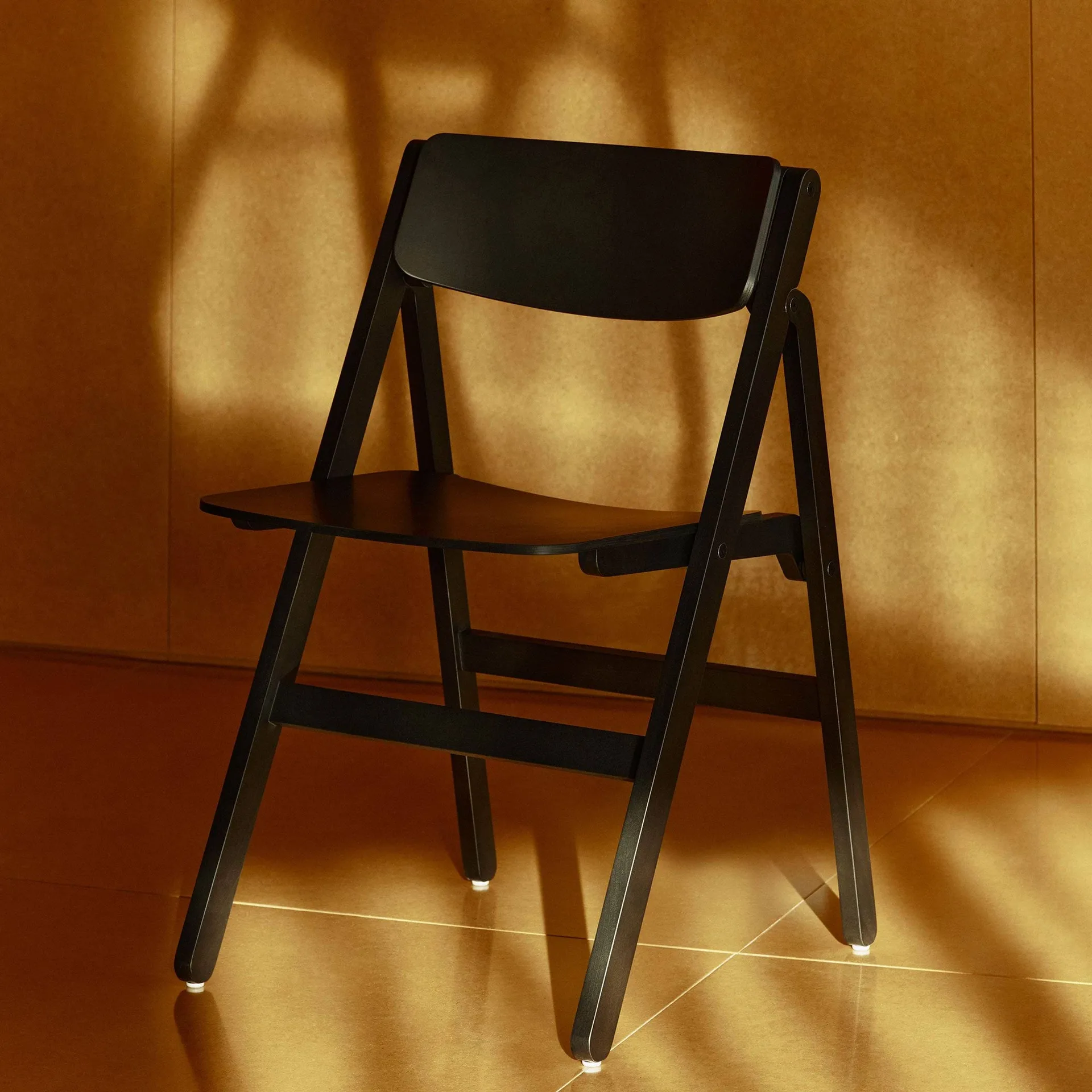 Backflip Chair Stuhl, Anthrazit lackierte Buche HAY