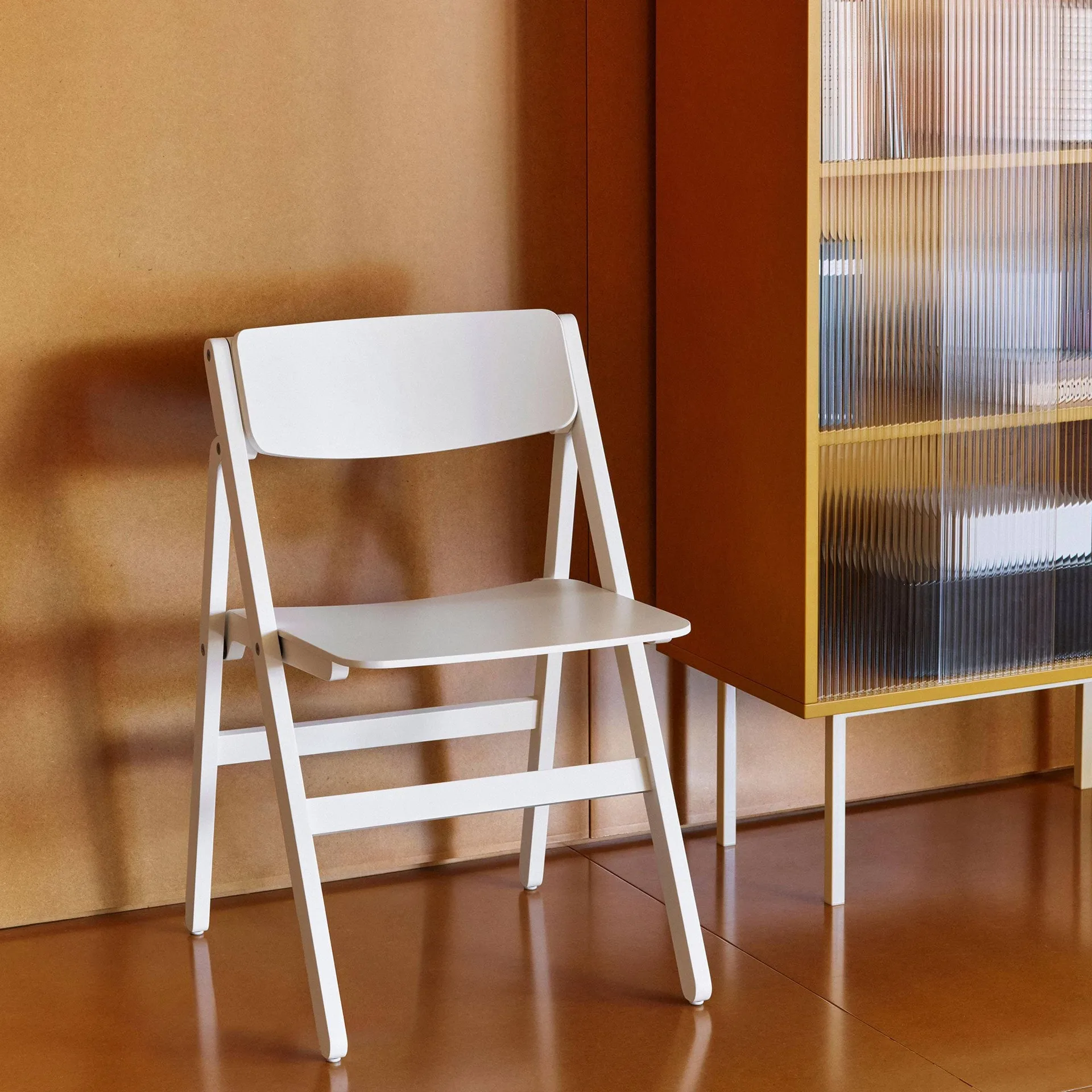 Backflip Chair Stuhl, Cream White lackiert Buche HAY