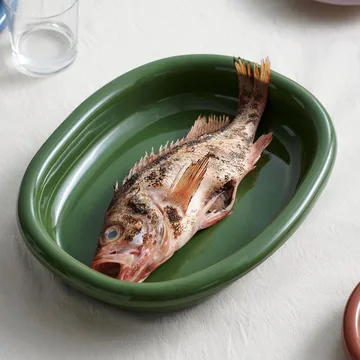 Barro ovale Servierplatte - Green, large 27x36 cm - HAY