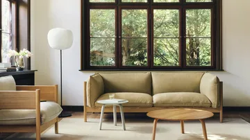 Bella Couchtisch - Oljad ek, Ø80x32 cm - HAY