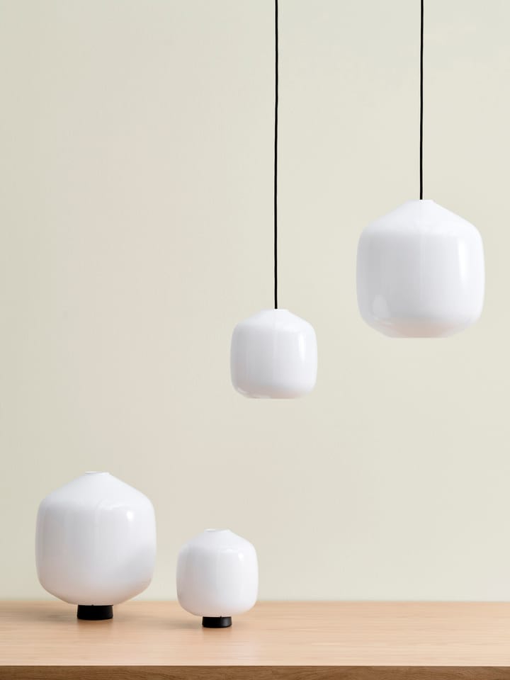 Buoy Pendelleuchte Ø20 cm, Opal glass-clay white HAY