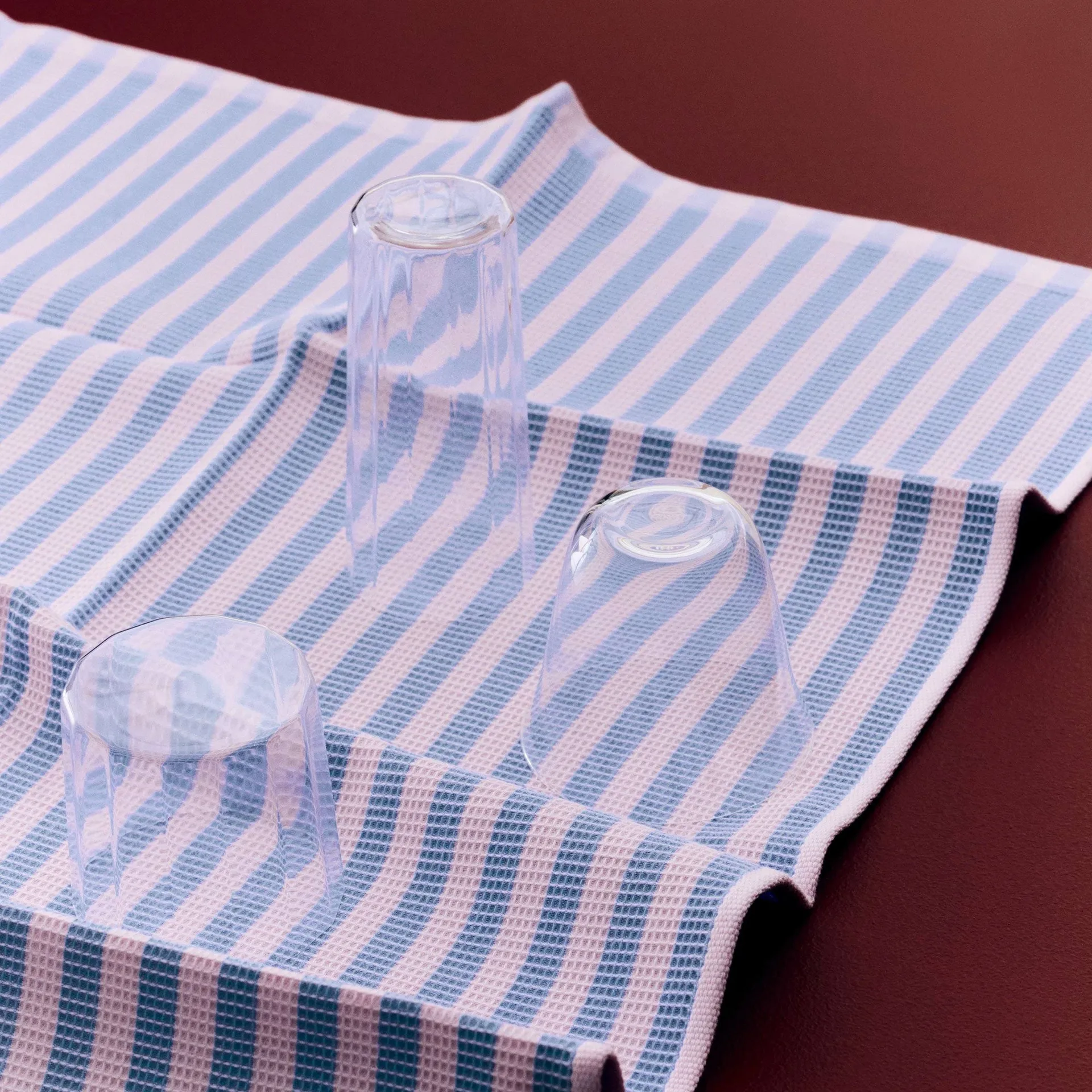 Canteen Küchenhandtuch 52 × 80 cm, Sky blue-light pink block stripe HAY