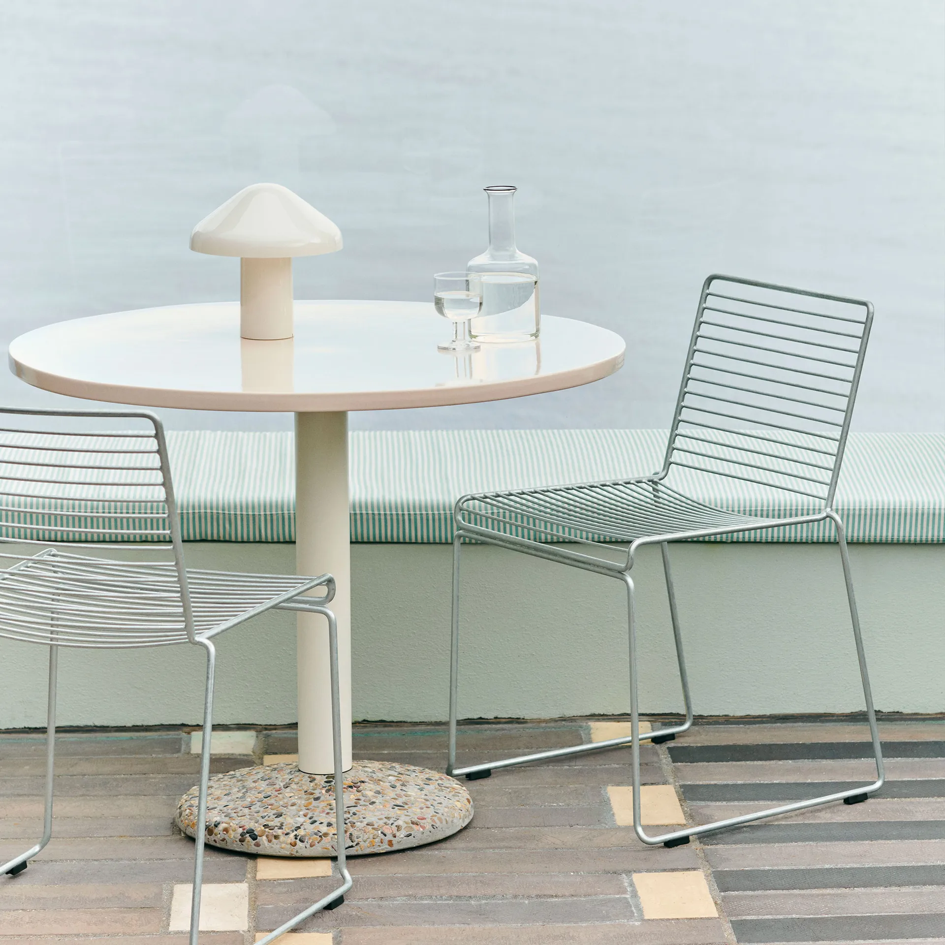 Ceramic Table Tisch Ø90 cm, Warm white HAY