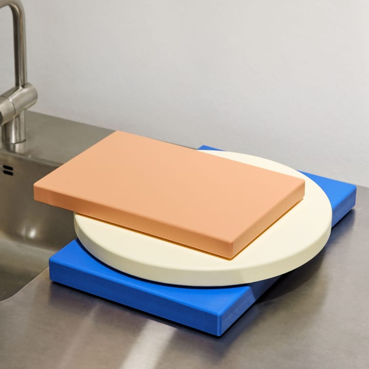 Chopping Board Schneidebrett L Ø34cm, Off-white HAY