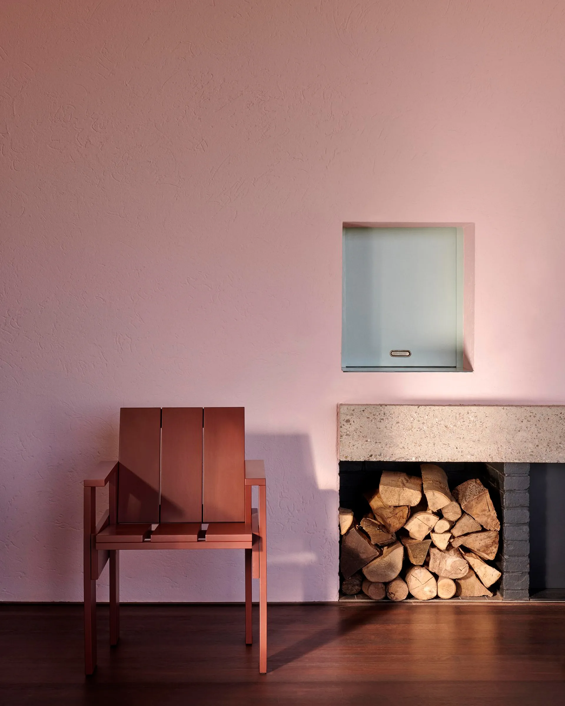 Crate Dining Chair Sessel Kiefernholz lackiert, Iron red HAY