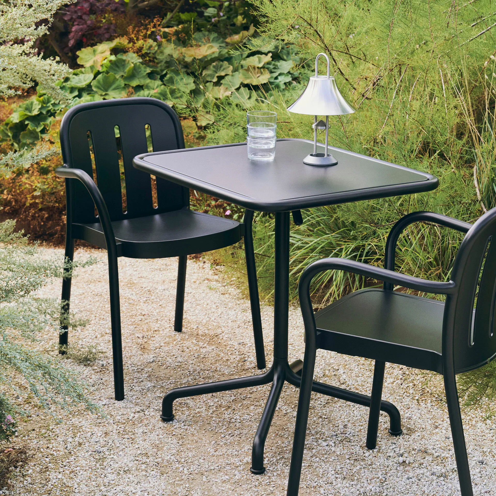 Deville Armlehnstuhl, Anthracite HAY