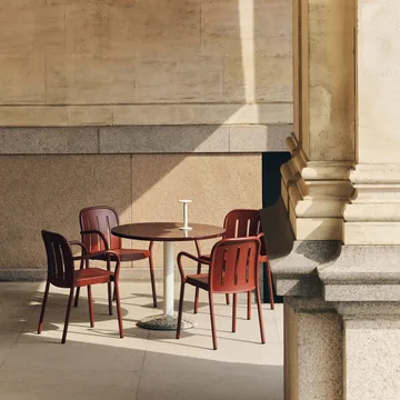 Deville Armlehnstuhl - Iron red - HAY