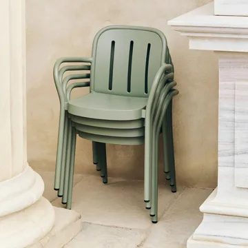 Deville Armlehnstuhl - Thyme green - HAY