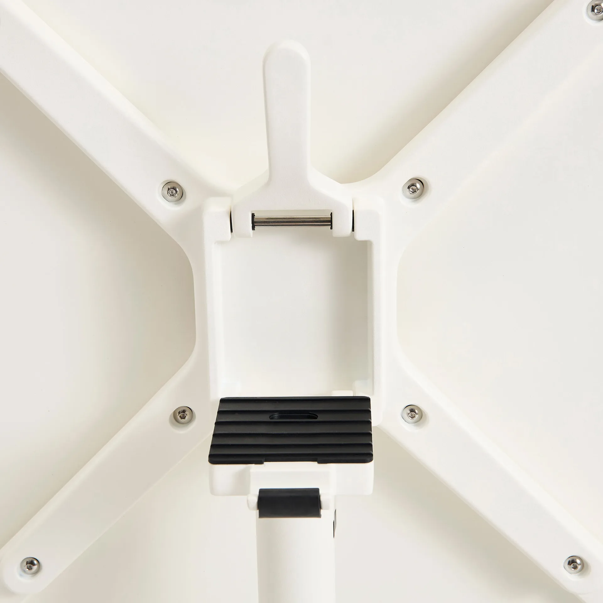 Deville Tisch

, Cream white, 60x70x74 cm HAY