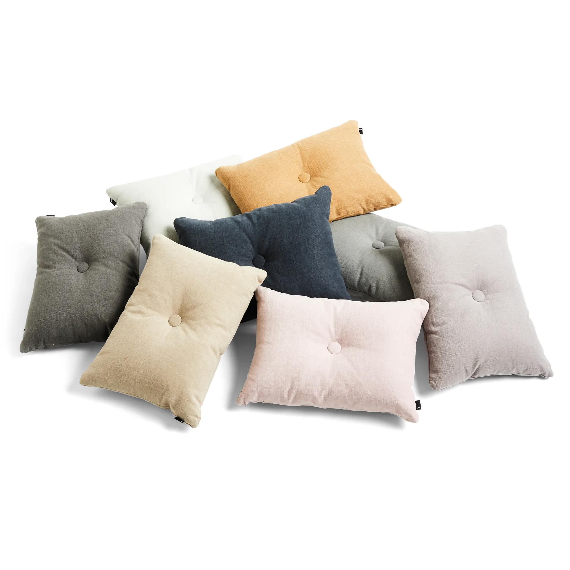 Dot Cushion Tint 1 Dot Kissen 45 x 60cm, Beige HAY