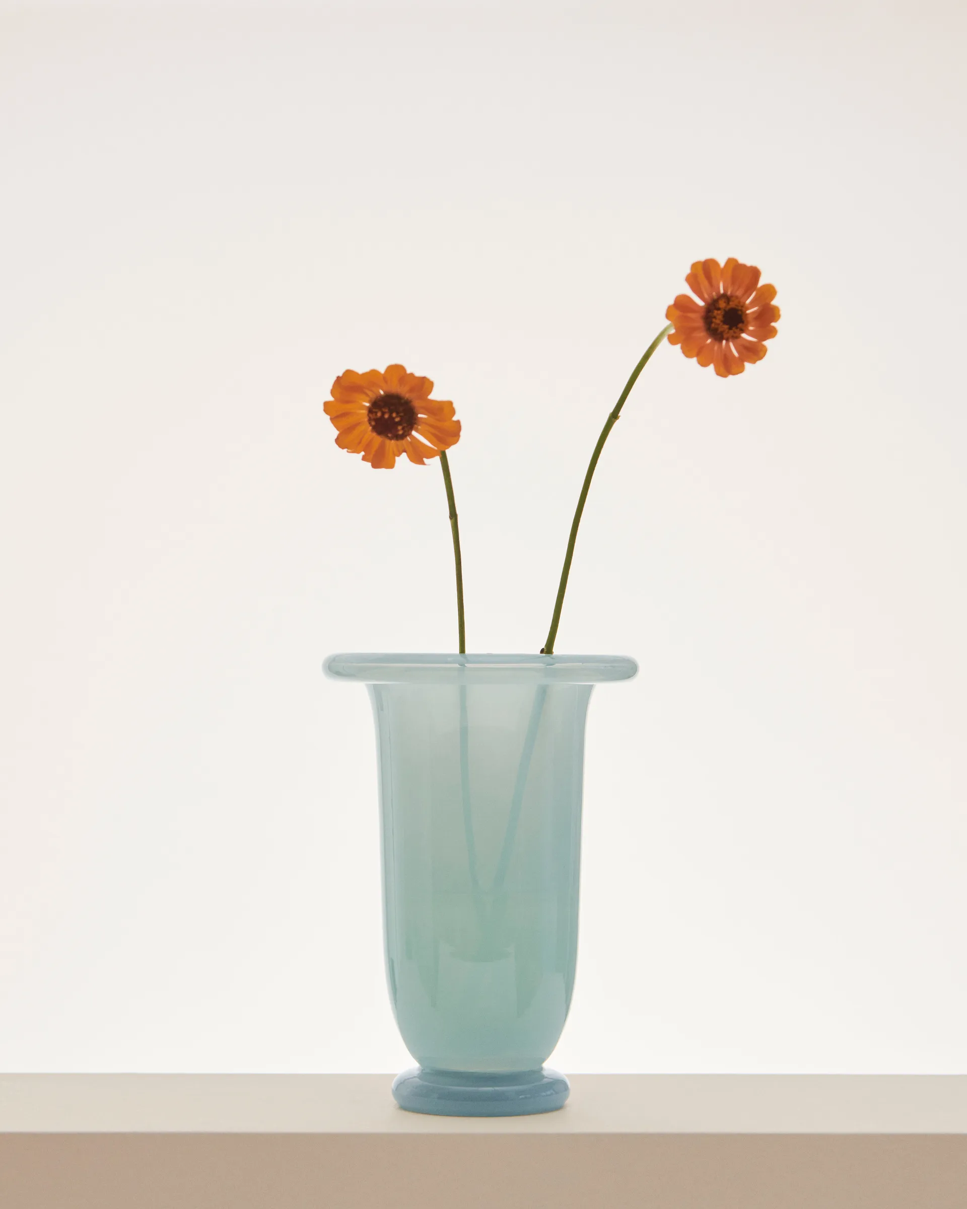 Empire Vase, Medium Ice blue-light blue HAY