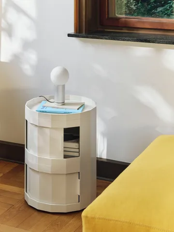 Facet Cabinet 20 Beistelltisch - Eggshell - HAY