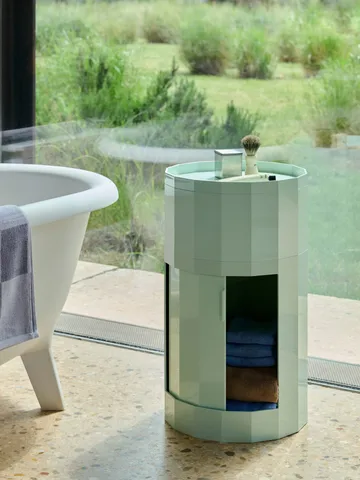 Facet Cabinet high Beistelltisch Füße/Räder 66 cm - Soft mint - HAY