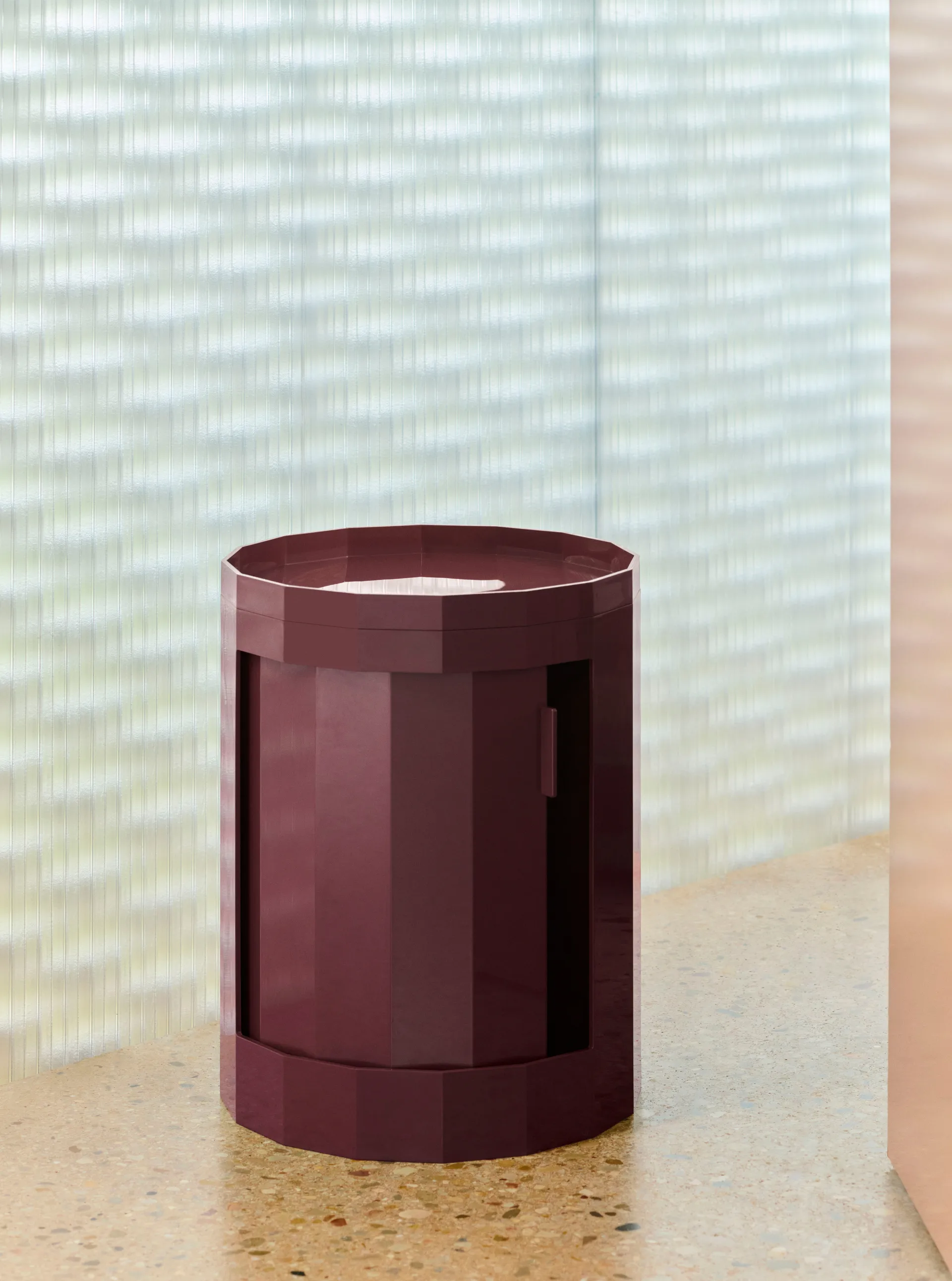 Facet Cabinet low Beistelltisch Füße/Räder 49 cm, Bordeaux HAY