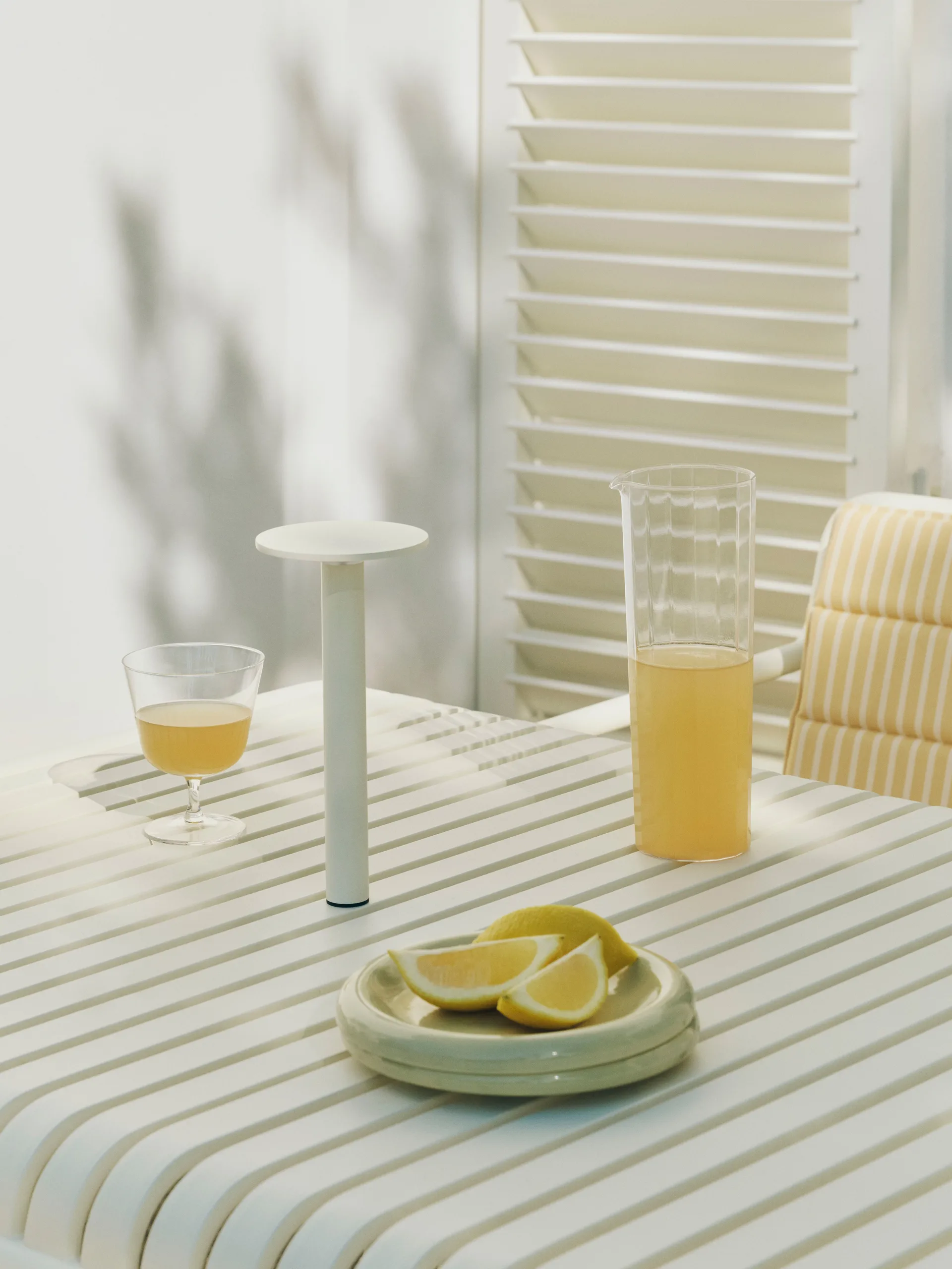 Host tragbare Leuchte, Cream white, 22 cm HAY